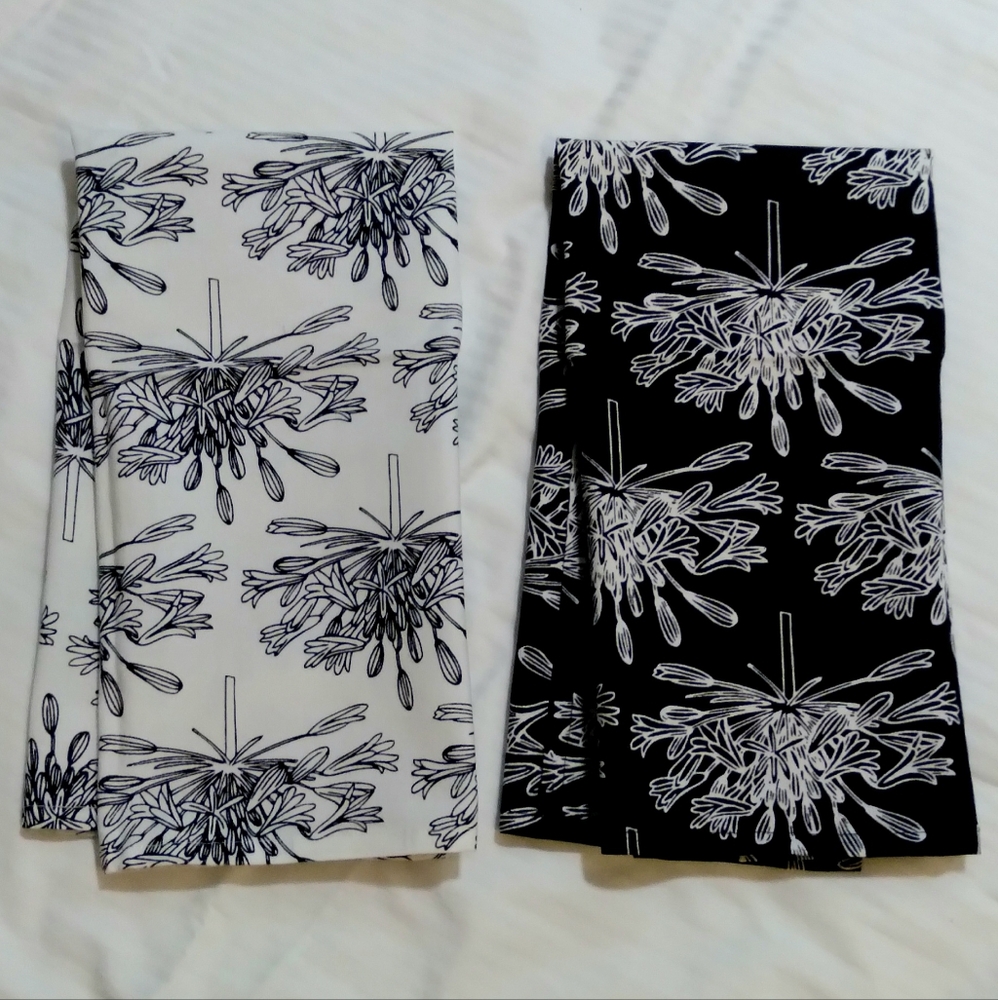 Floral Print Kitchen / Tea Towels in Black and White